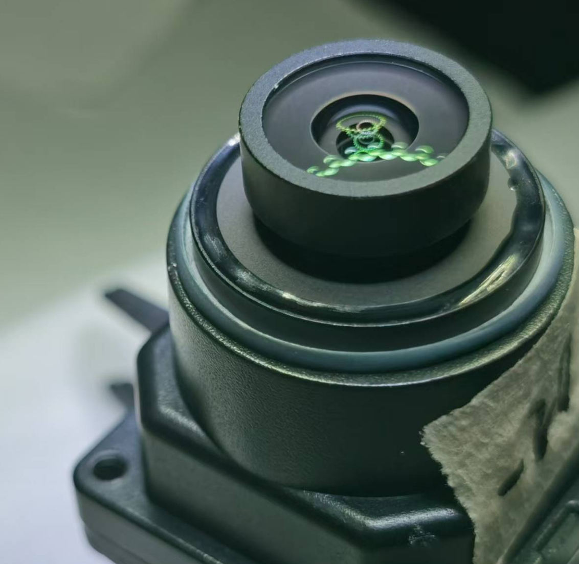 汽车摄像头螺纹粘接